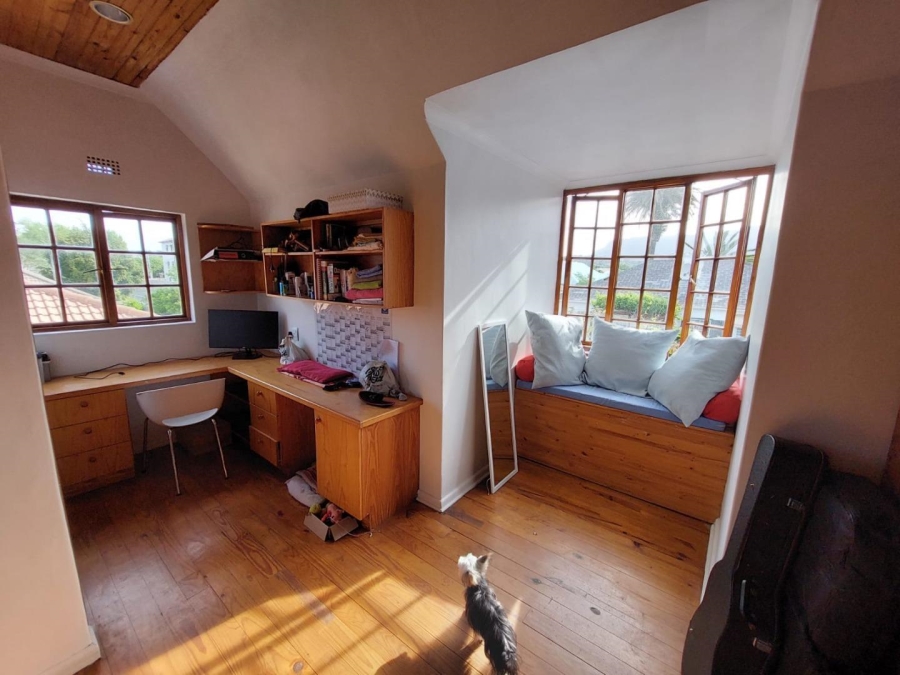 To Let 2 Bedroom Property for Rent in Claremont Western Cape